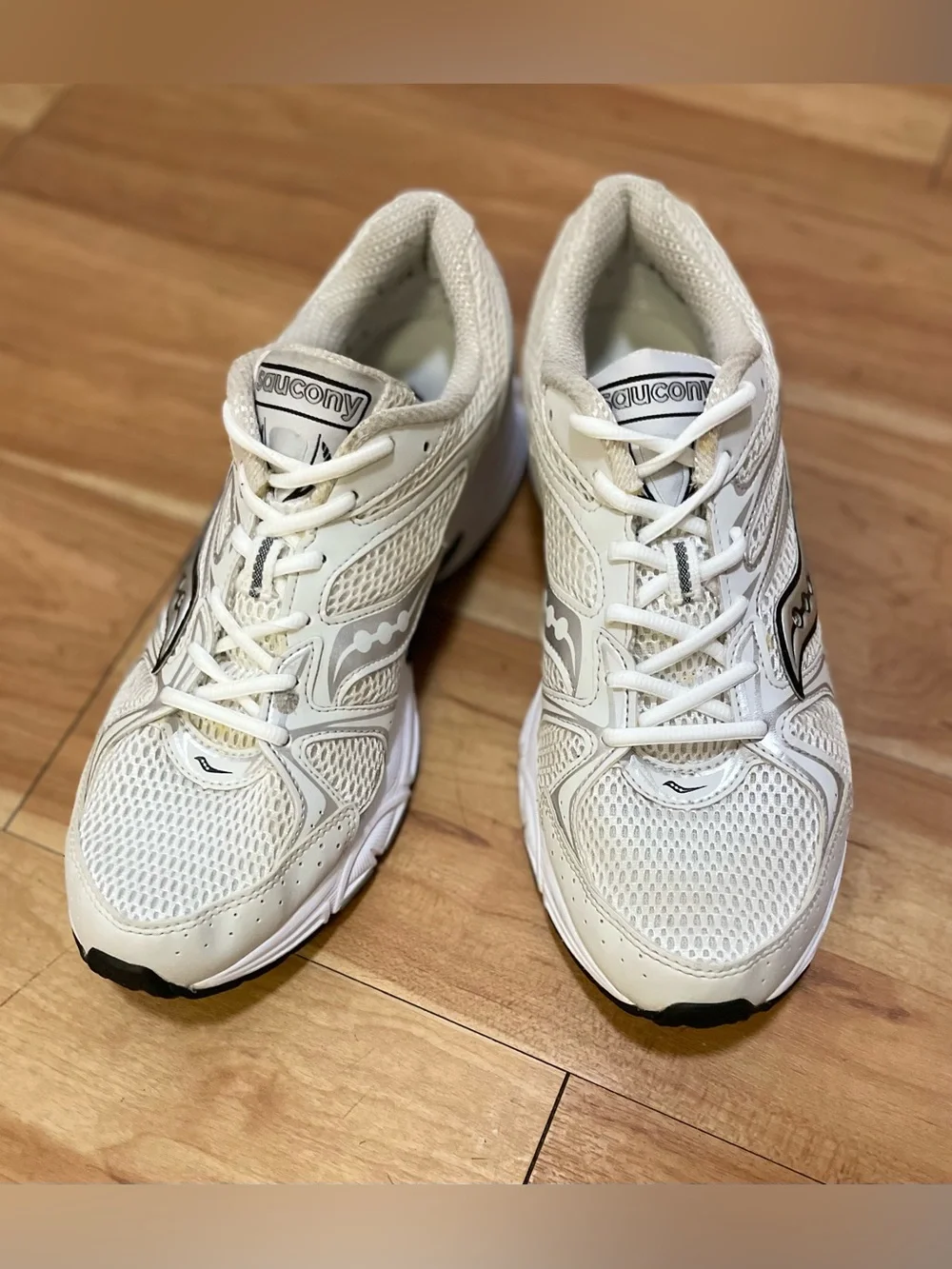 Saucony Women's White Athletic Mesh Running Shoes